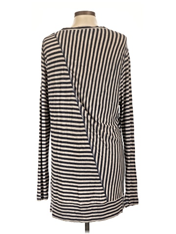 CAbi Long Sleeve Top (view 2)