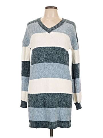 Derek Heart Pullover Sweater (view 1)