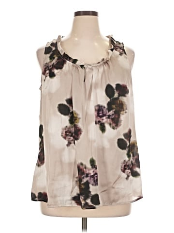 a.n.a. A New Approach Sleeveless Blouse (view 1)