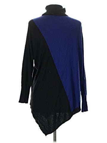 Vertical Design Pullover Sweater (view 2)