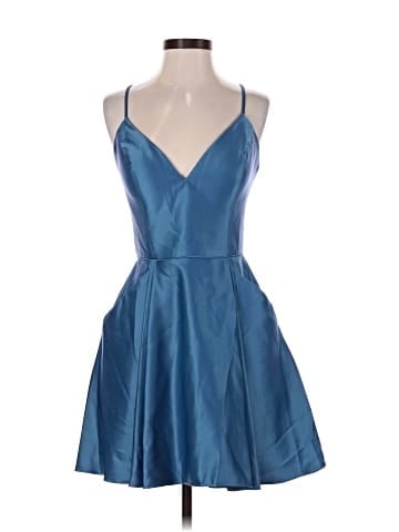 Blondie Nites Cocktail Dress (view 1)