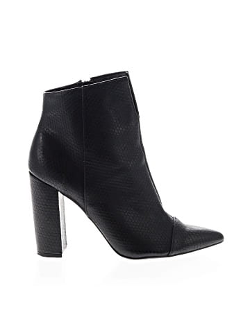 Qupid Ankle Boots (view 1)
