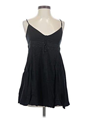 Urban Outfitters Casual Dress (view 1)