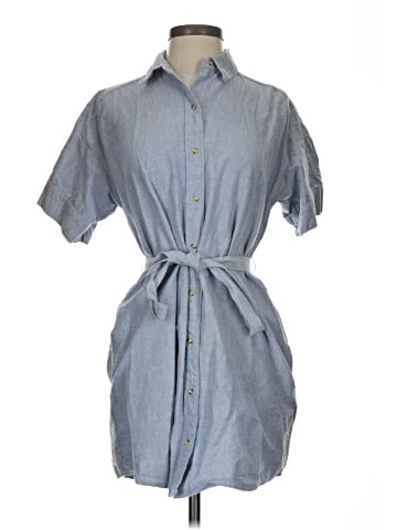 Abercrombie & Fitch Short Sleeve Button-Down Shirt (view 1)