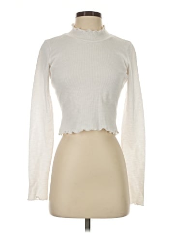Lucy Love Long Sleeve Top (view 1)