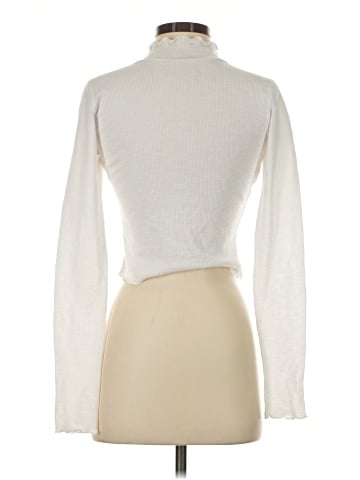Lucy Love Long Sleeve Top (view 2)