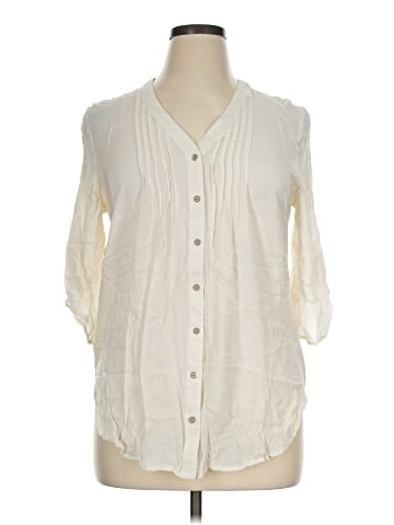 Eyeshadow 3/4 Sleeve Blouse (view 1)