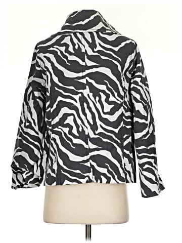 Priorities Windbreaker (view 2)