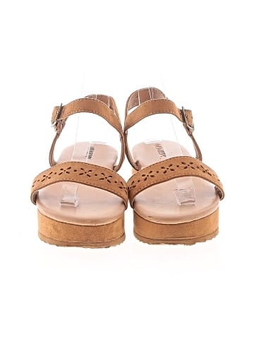 Old Navy Sandals (view 2)