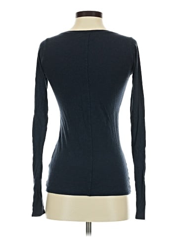 Abercrombie & Fitch Long Sleeve T-Shirt (view 2)