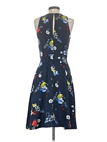 Banana Republic Casual Dress (view 2)