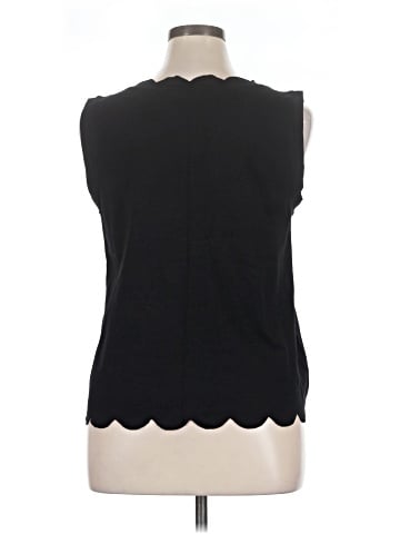 Everleigh Sleeveless Blouse (view 2)