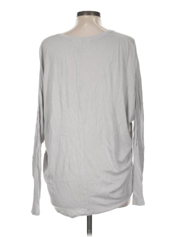Victoria's Secret Long Sleeve T-Shirt (view 2)