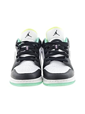 Air Jordan Sneakers (view 2)