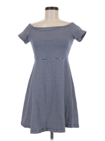 Old Navy Casual Dress (view 1)