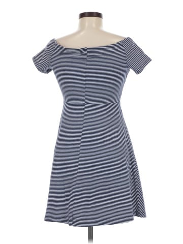 Old Navy Casual Dress (view 2)