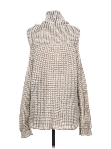 BB Dakota Pullover Sweater (view 2)