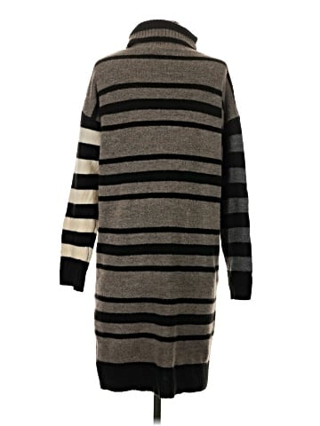 STITCHDROP Turtleneck Sweater (view 2)