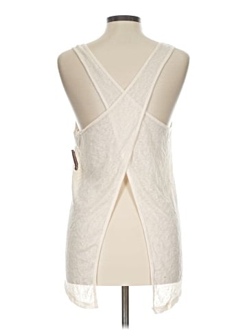 Tresics Sleeveless Top (view 2)