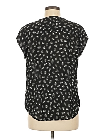 Fun2Fun Short Sleeve Blouse (view 2)