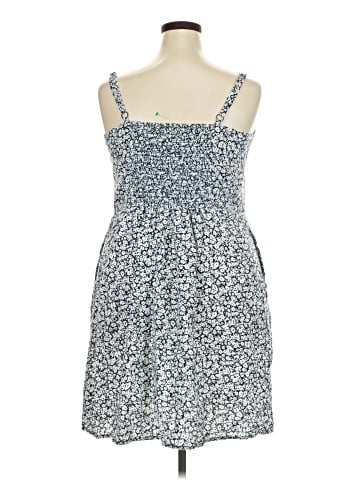 Old Navy Casual Dress (view 2)