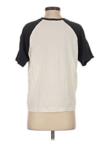 Old Navy Short Sleeve T-Shirt (view 2)