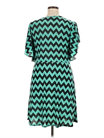 Star Vixen Casual Dress (view 2)