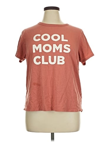Old Navy Short Sleeve T-Shirt (view 1)