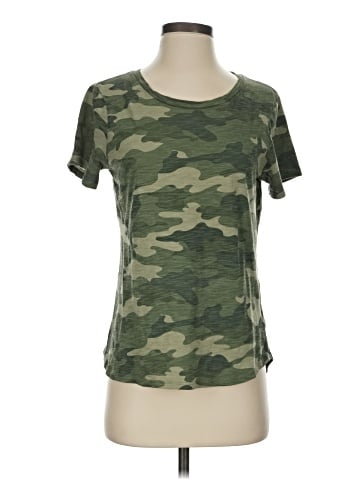 Old Navy Active T-Shirt (view 1)
