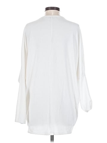 White House Black Market 3/4 Sleeve T-Shirt (view 2)