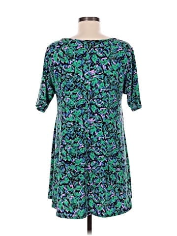 Lularoe Short Sleeve T-Shirt (view 2)