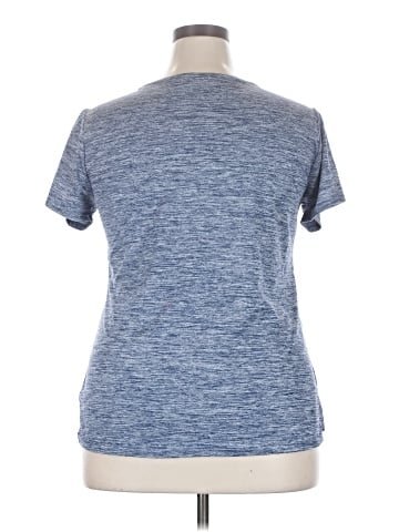 Amazon Essentials Active T-Shirt (view 2)