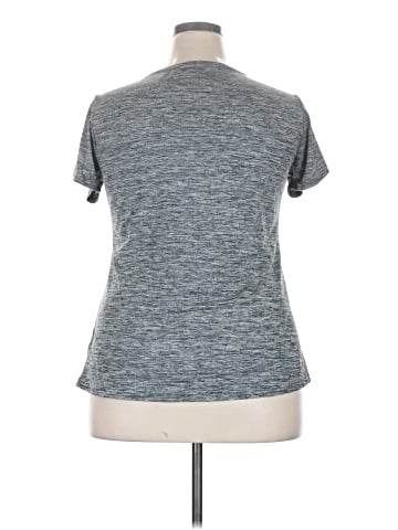 Amazon Essentials Active T-Shirt (view 2)