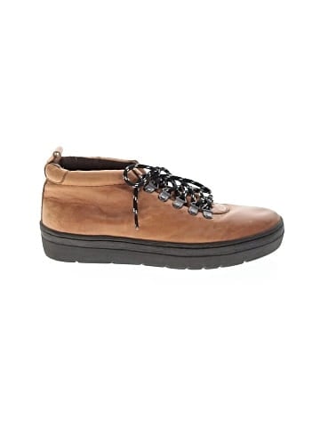 otBt Ankle Boots (view 1)