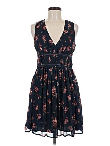 Abercrombie & Fitch Casual Dress (view 1)