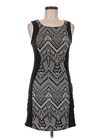 Xhilaration Cocktail Dress (view 1)