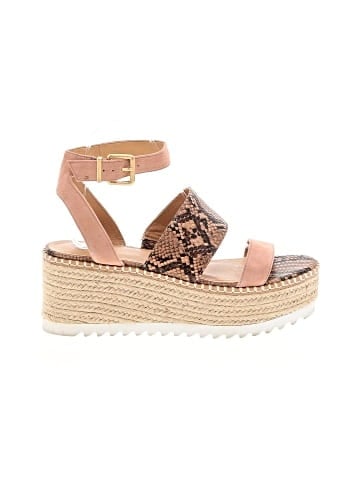 Crown Vintage Wedges (view 1)