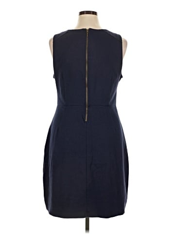 Old Navy Casual Dress (view 2)