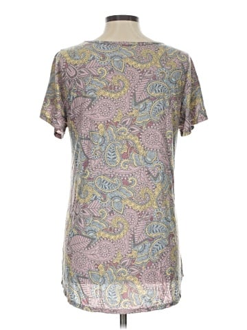 Lularoe Short Sleeve Blouse (view 2)
