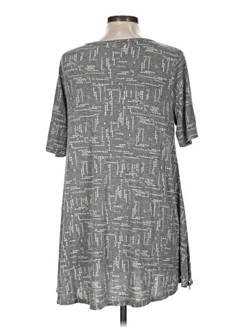 Lularoe Short Sleeve Henley (view 2)