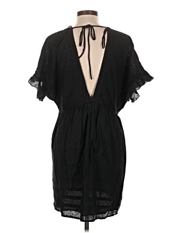 Urban Outfitters Casual Dress (view 2)