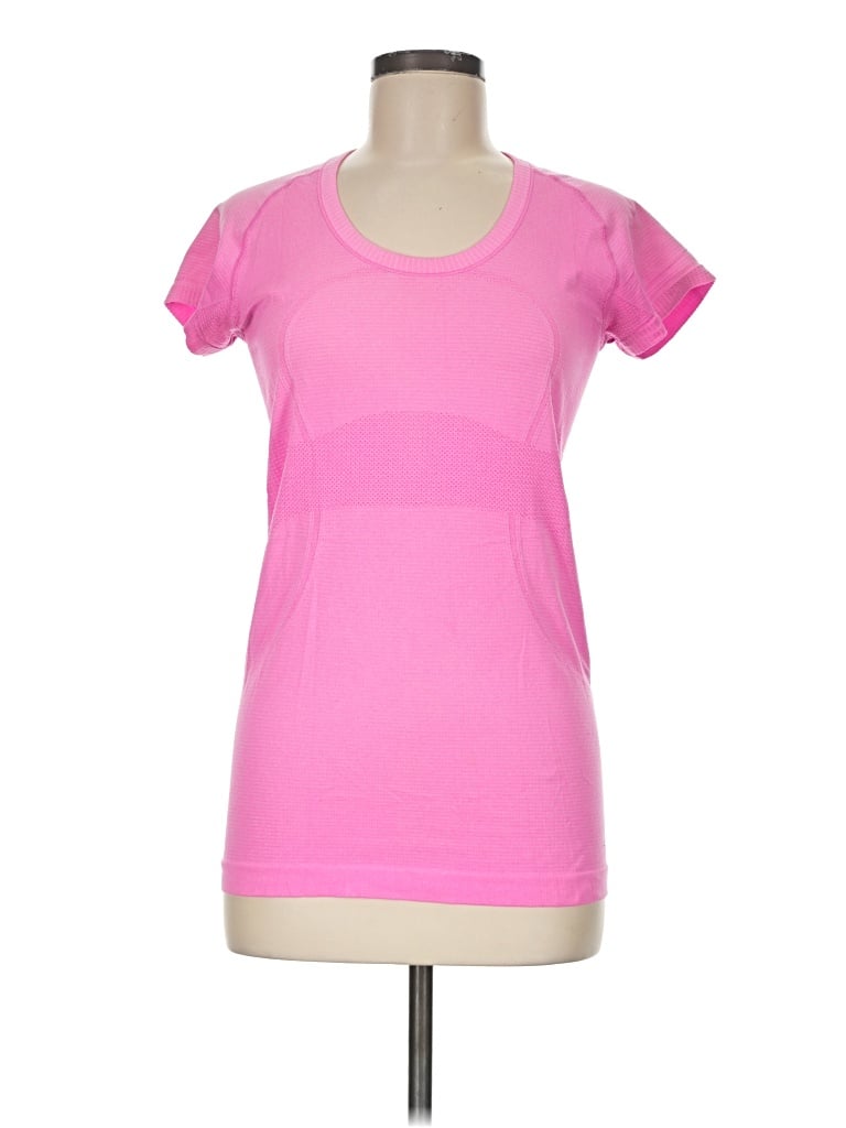 Pre-owned Lululemon Athletica Short Sleeve T-shirt In Pink