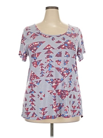 Lularoe Short Sleeve T-Shirt (view 1)