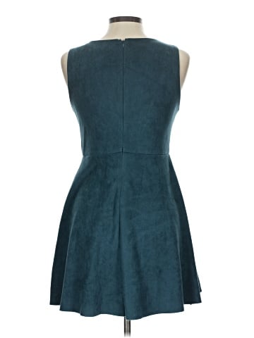The Impeccable Pig Casual Dress (view 2)