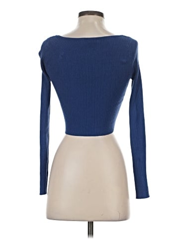 Abbeline Pullover Sweater (view 2)