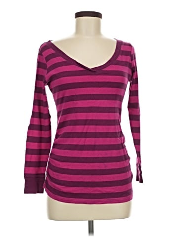 Old Navy 3/4 Sleeve T-Shirt (view 1)