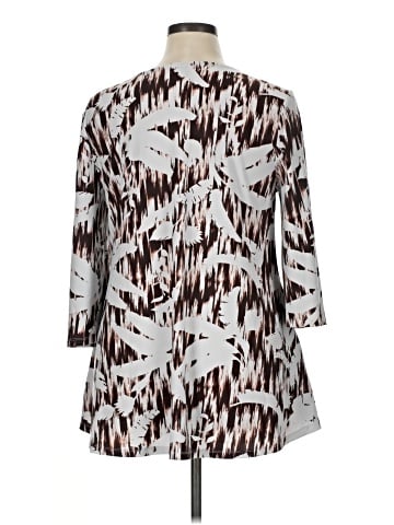 Attitudes by Renee 3/4 Sleeve Blouse (view 2)