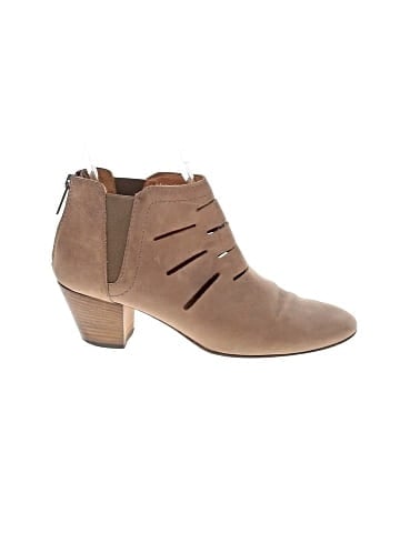 AQUATALIA Ankle Boots (view 1)