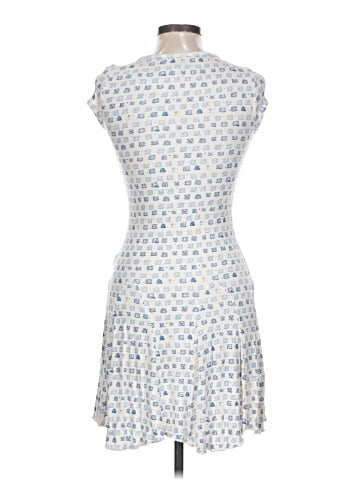 Urban Outfitters Casual Dress (view 2)