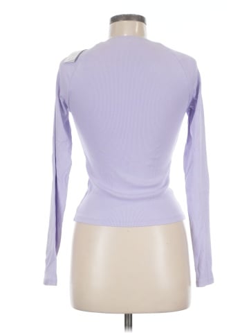 Abercrombie & Fitch Long Sleeve T-Shirt (view 2)